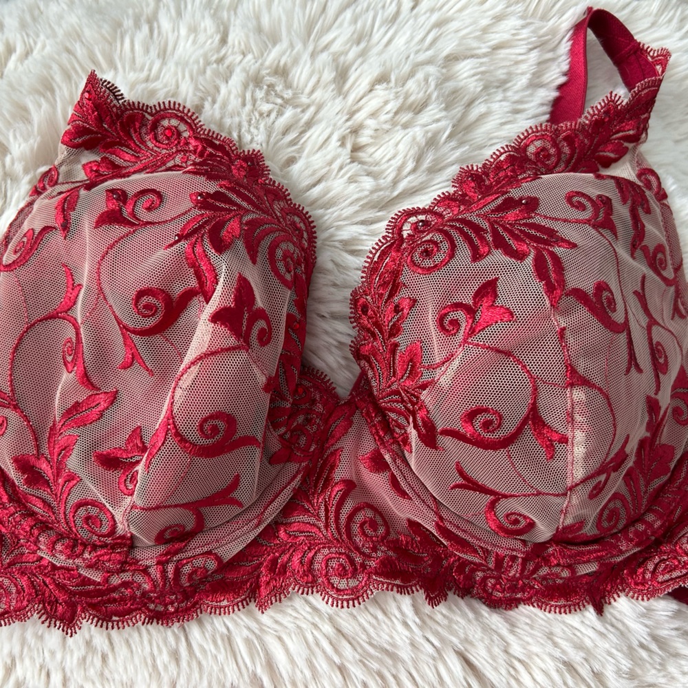 Like new Soma Sensuous Lace Longline Plunge bra 38D